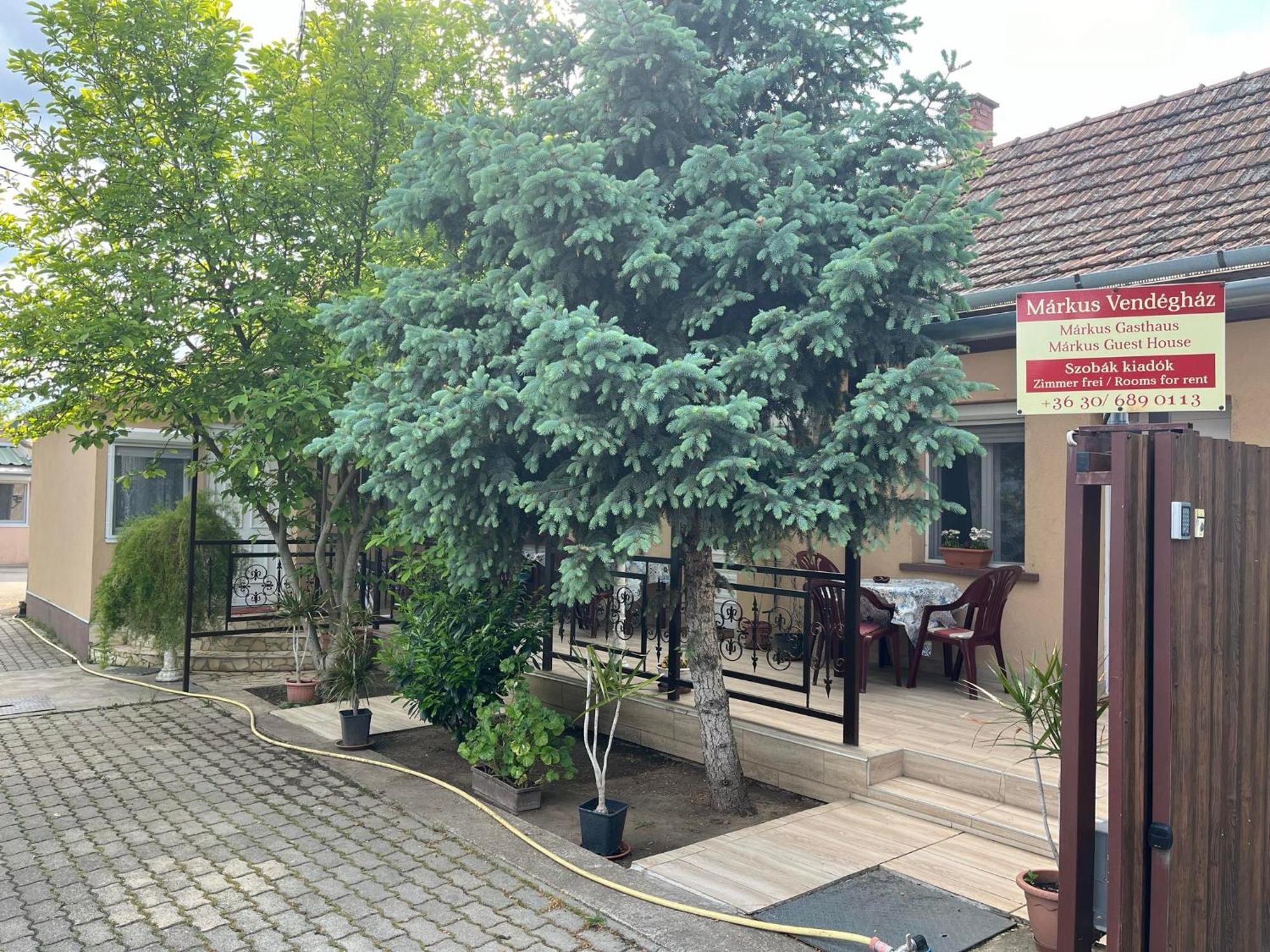 Markus Vendeghaz Hajduszoboszlo Bagian luar foto