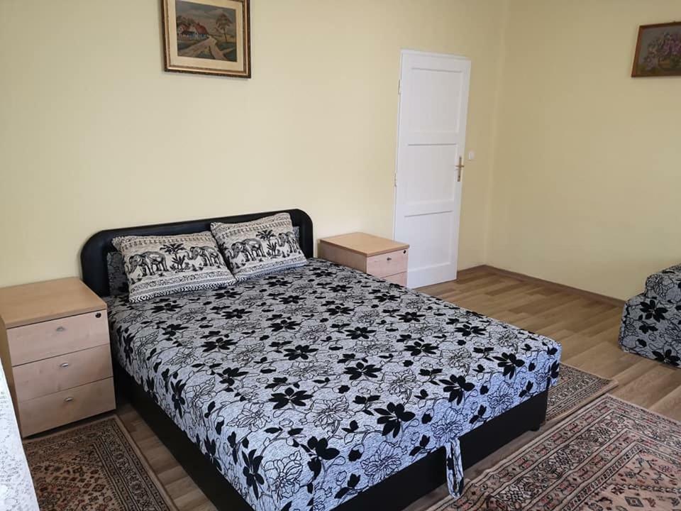 Markus Vendeghaz Hajduszoboszlo Bagian luar foto